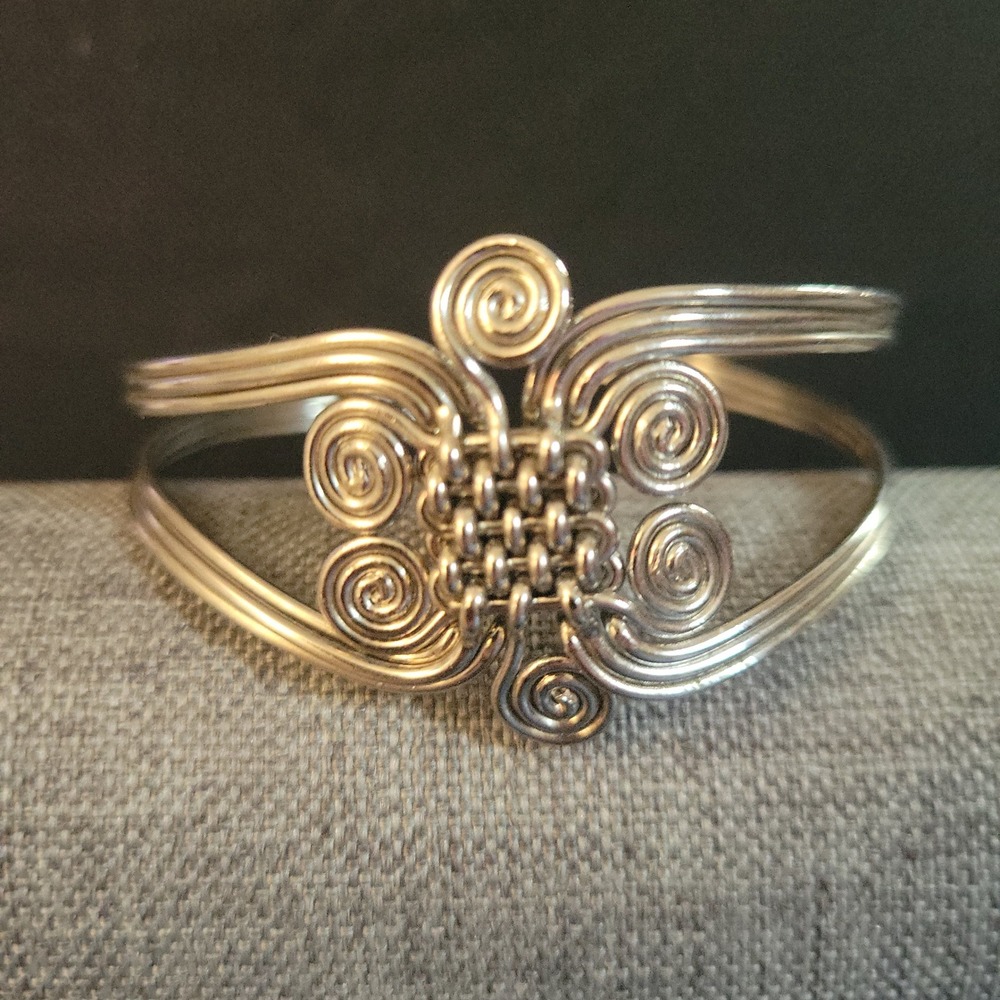 Vintage Silver Tone Wire Wrapped Celtic Knot Spiral Cuff Bracelet Size 6.5
